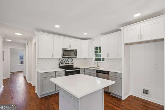 2198 Lower Roswell Road, Marietta, GA 30068