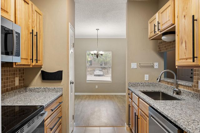 12166 Metric BLVD 180, Austin, TX 78758