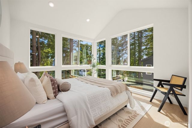 1506 N 100th Street, Seattle, WA 98133
