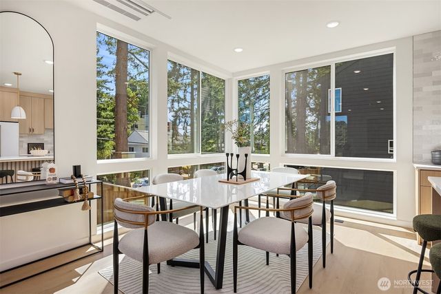 1506 N 100th Street, Seattle, WA 98133