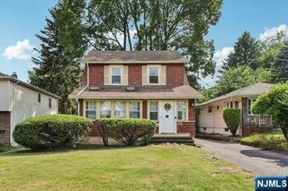 272 Rosemont Place, Englewood, NJ 07631