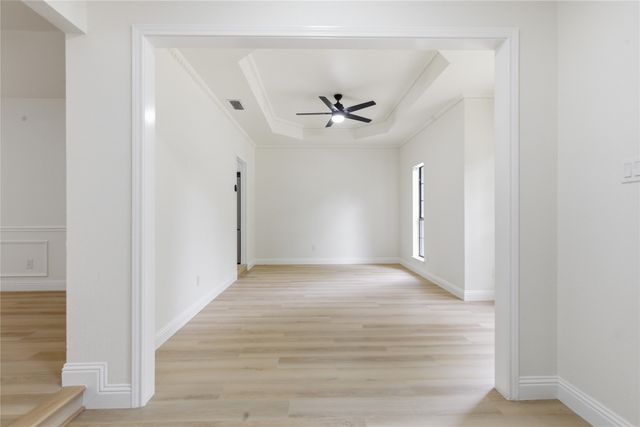 237 Bradford Drive, Hurst, TX 76053