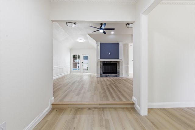 237 Bradford Drive, Hurst, TX 76053