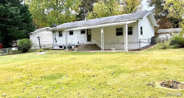 128 Fenwick Drive, Ferguson, MO 63135