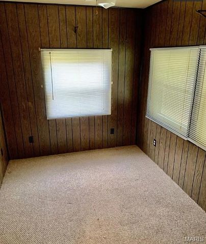 128 Fenwick Drive, Ferguson, MO 63135