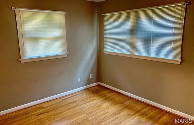 128 Fenwick Drive, Ferguson, MO 63135