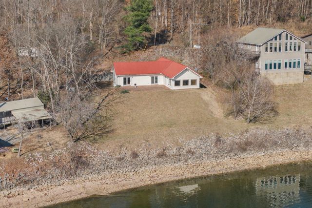 95 Pats Dr, Sugar Tree, TN 38380