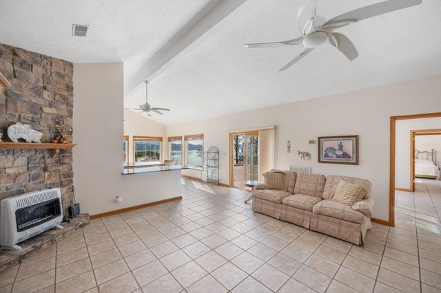 95 Pats Dr, Sugar Tree, TN 38380