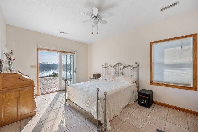 95 Pats Dr, Sugar Tree, TN 38380