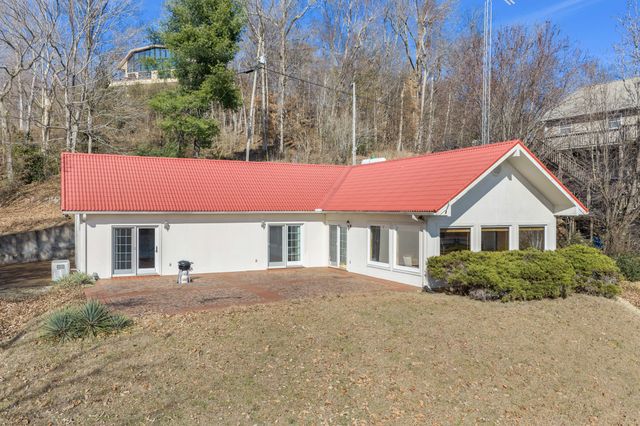 95 Pats Dr, Sugar Tree, TN 38380