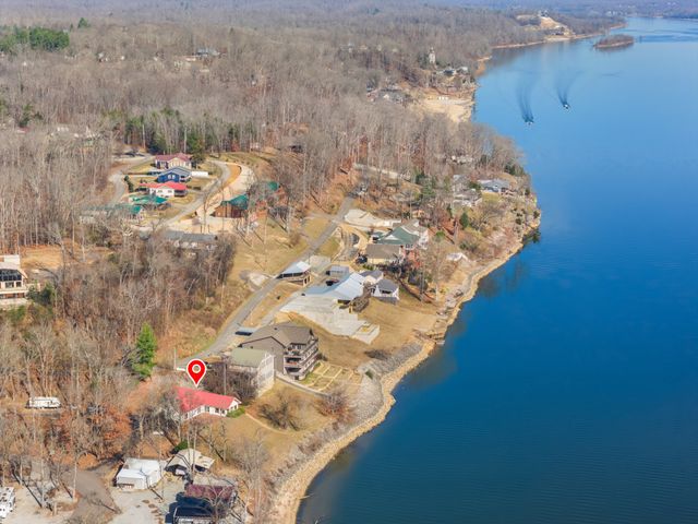 95 Pats Dr, Sugar Tree, TN 38380