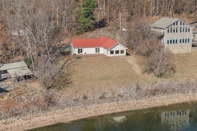 95 Pats Dr, Sugar Tree, TN 38380