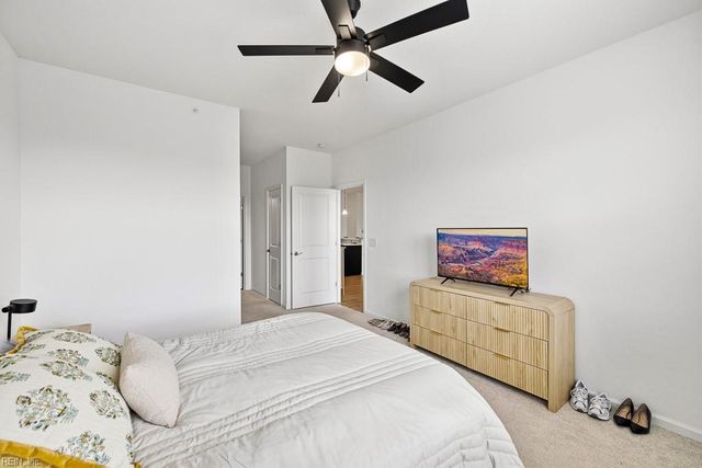1732 Dromolin Dr Ste 304, Virginia Beach, VA 23456