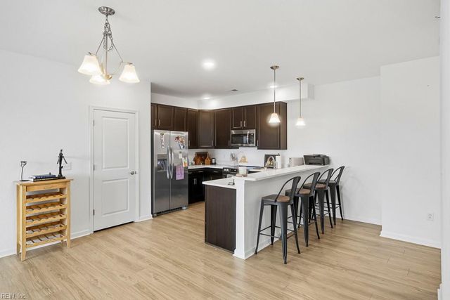 1732 Dromolin Dr Ste 304, Virginia Beach, VA 23456