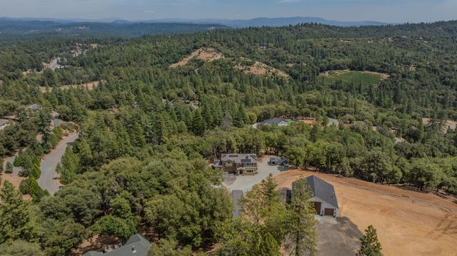 13906 Rose Quartz Ct, Pine Grove, CA 95665