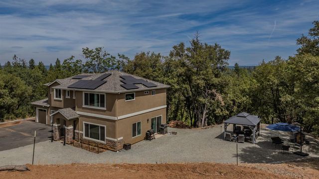 13906 Rose Quartz Ct, Pine Grove, CA 95665