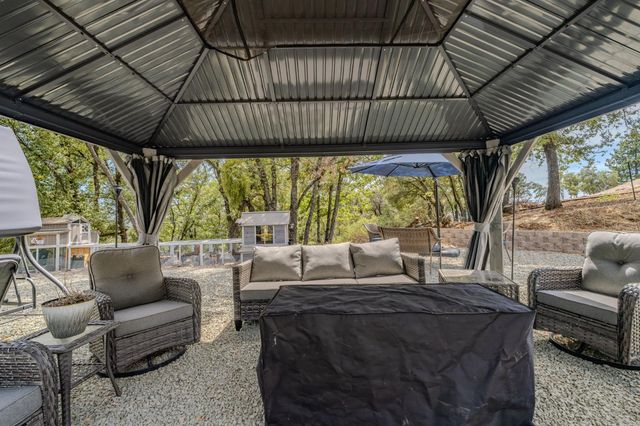 13906 Rose Quartz Ct, Pine Grove, CA 95665