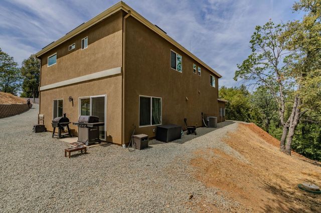 13906 Rose Quartz Ct, Pine Grove, CA 95665