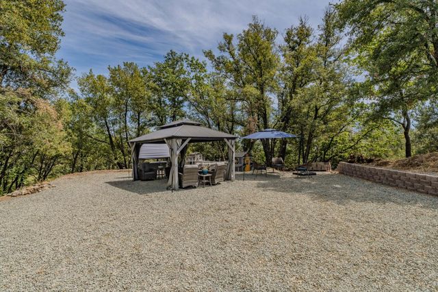 13906 Rose Quartz Ct, Pine Grove, CA 95665