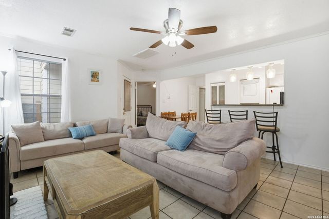 11610 Vance Jackson Rd Apt 869, San Antonio, TX 78230