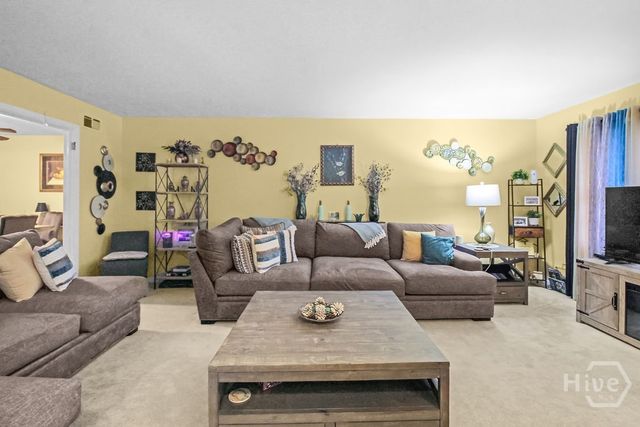 222 Dyches Drive, Savannah, GA 31406