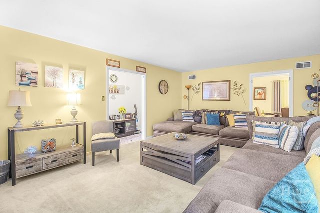 222 Dyches Drive, Savannah, GA 31406