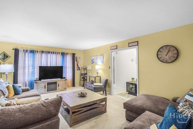 222 Dyches Drive, Savannah, GA 31406