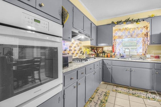 222 Dyches Drive, Savannah, GA 31406