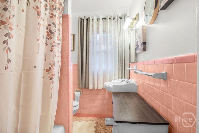 222 Dyches Drive, Savannah, GA 31406