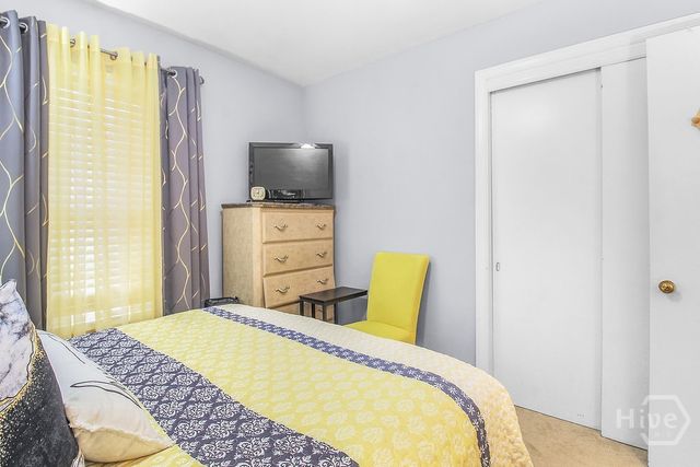 222 Dyches Drive, Savannah, GA 31406