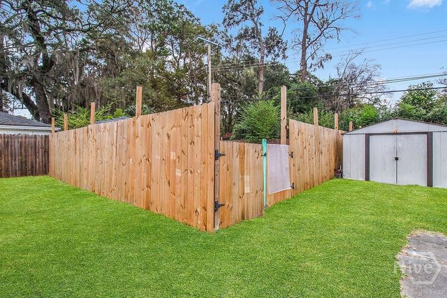 222 Dyches Drive, Savannah, GA 31406