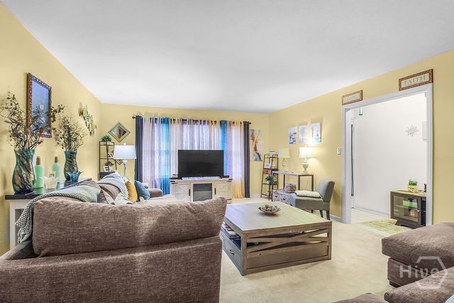 222 Dyches Drive, Savannah, GA 31406