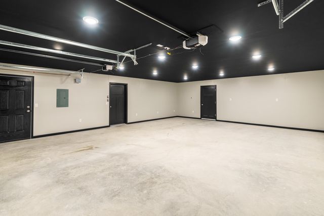 2552 BEDFORD LOOP, North Pole, AK 99705