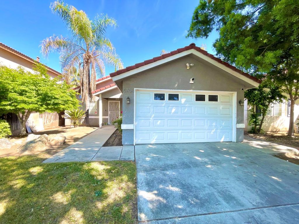 5706 W Ellery Avenue, Fresno, CA 93722