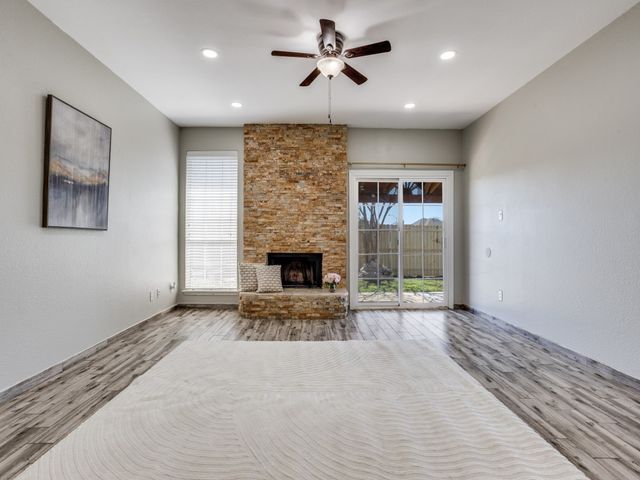 220 Peach Tree Drive, Murphy, TX 75094