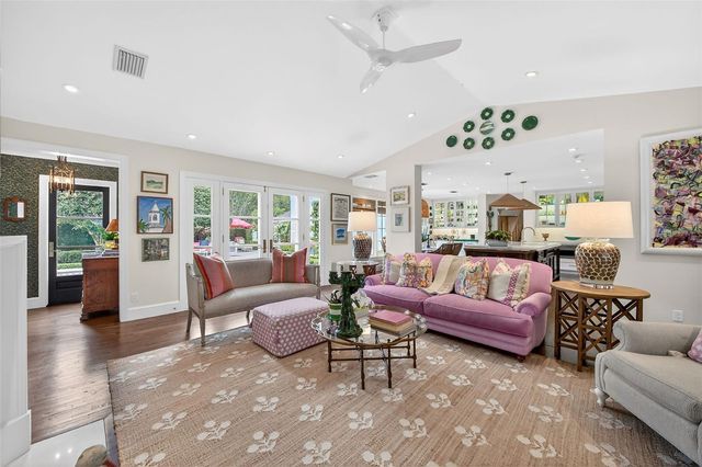 3041 WESTCHESTER AVENUE, Orlando, FL 32803
