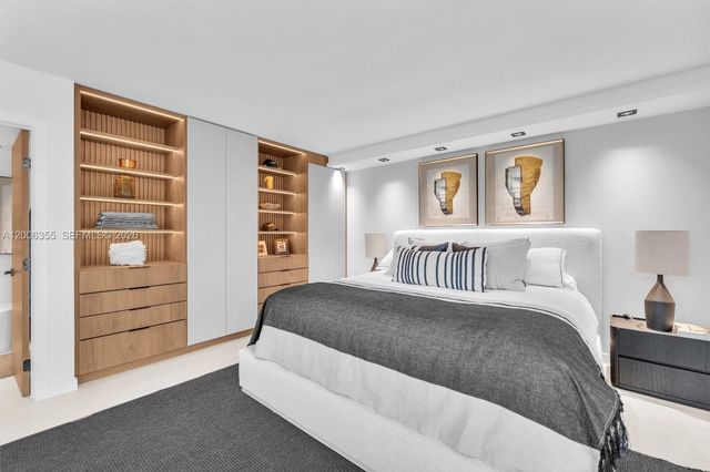 100 Bayview Dr 216, Sunny Isles Beach, FL 33160