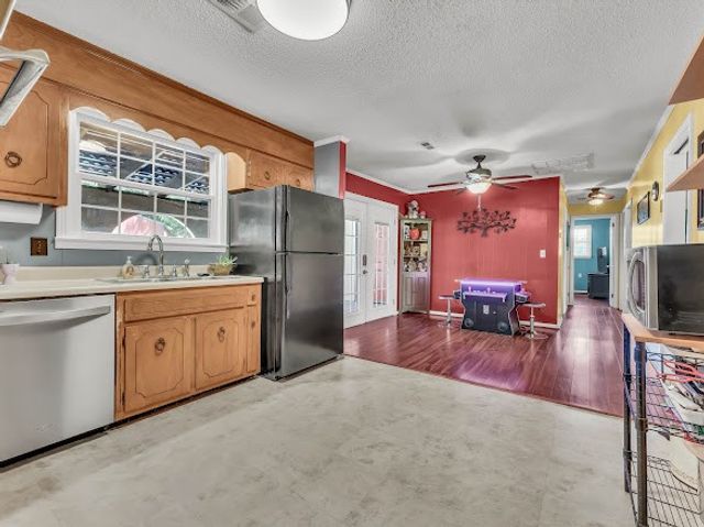 4537 Louise Creek Rd, Cunningham, TN 37052