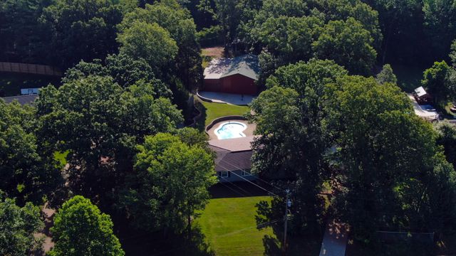4537 Louise Creek Rd, Cunningham, TN 37052
