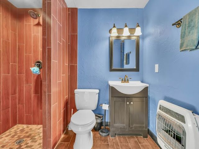 4537 Louise Creek Rd, Cunningham, TN 37052