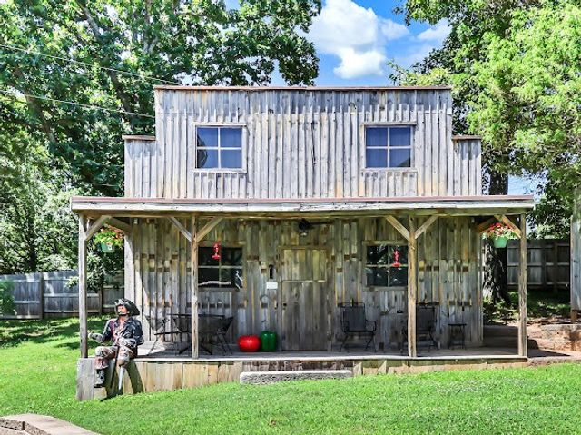 4537 Louise Creek Rd, Cunningham, TN 37052