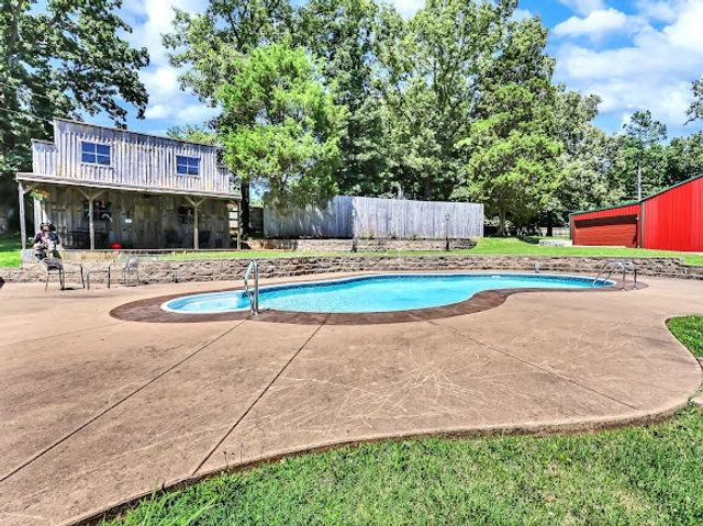 4537 Louise Creek Rd, Cunningham, TN 37052