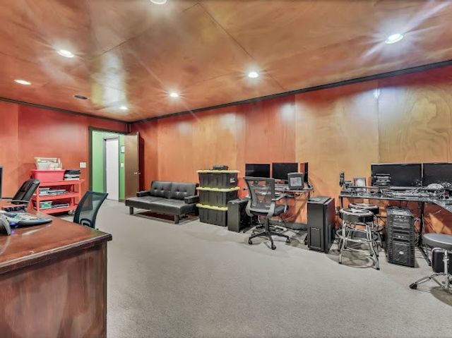 4537 Louise Creek Rd, Cunningham, TN 37052