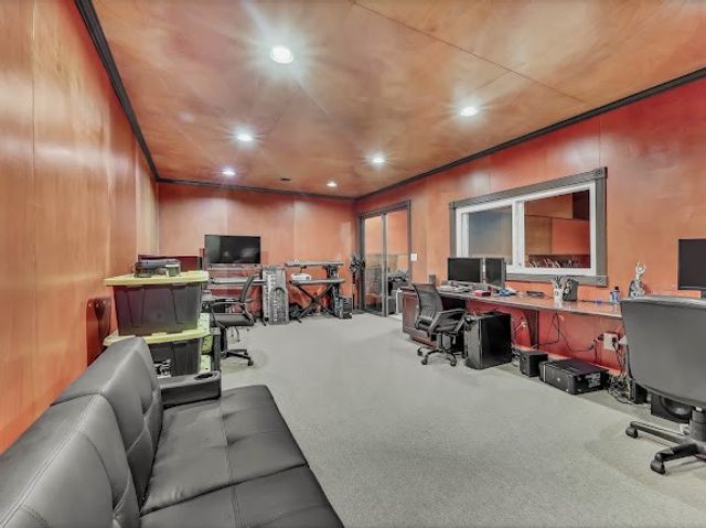 4537 Louise Creek Rd, Cunningham, TN 37052