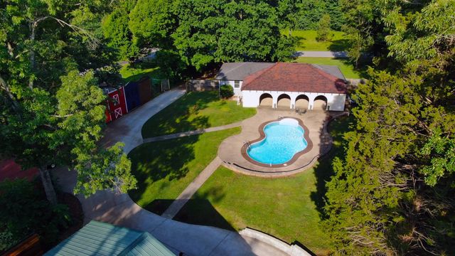4537 Louise Creek Rd, Cunningham, TN 37052
