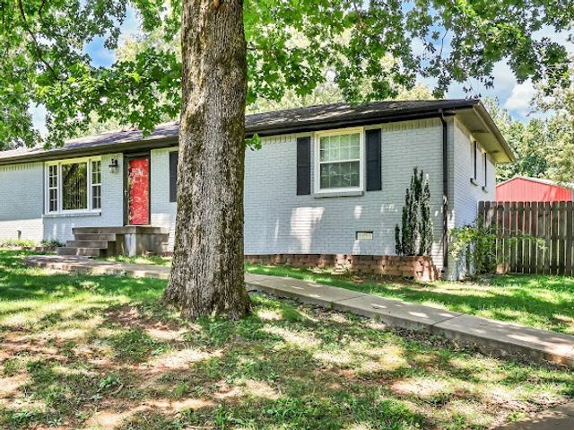 4537 Louise Creek Rd, Cunningham, TN 37052