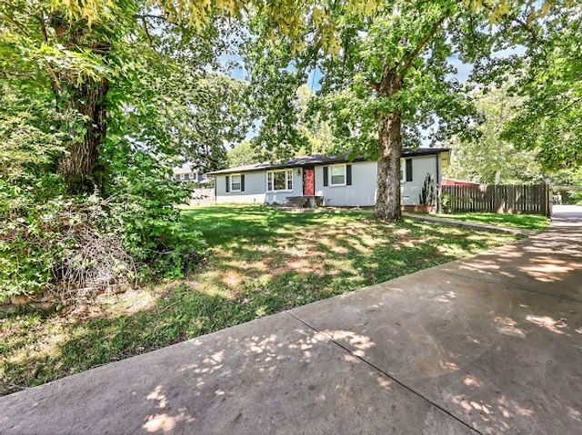 4537 Louise Creek Rd, Cunningham, TN 37052
