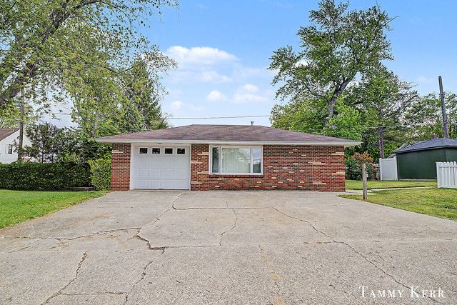 1159 S Shore Drive, Holland, MI 49423
