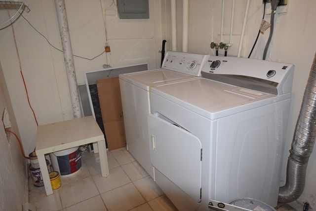 1245 Pawtucket Blvd 4, Lowell, MA 01854