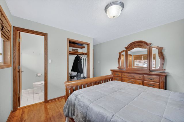 1511 Lewis Avenue, Des Moines, IA 50315